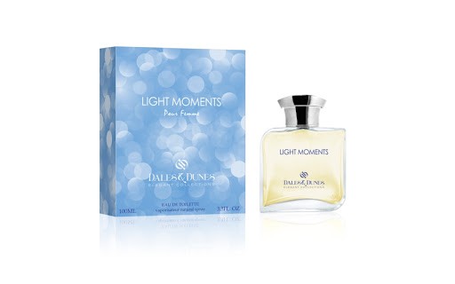 Dales & Dunes Light Moments Pour Femme perfume bottle and its light blue bokeh-patterned box.